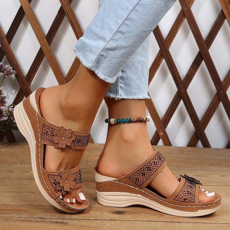 Vintage Wedge Pantoletten