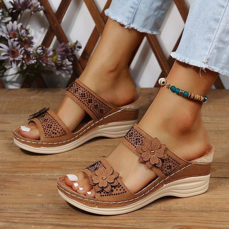 Vintage Wedge Pantoletten