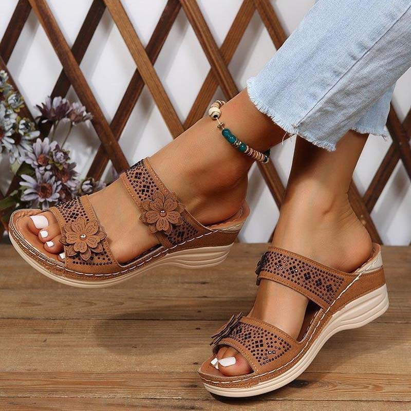 Vintage Wedge Pantoletten